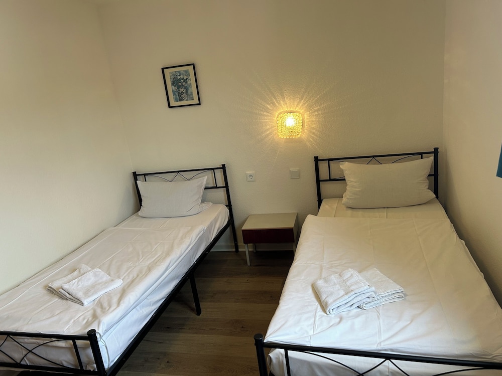 غرفة اقتصادية بسرير كينج بغرفة نوم واحدة، Hotel Haus Schwan 4/4