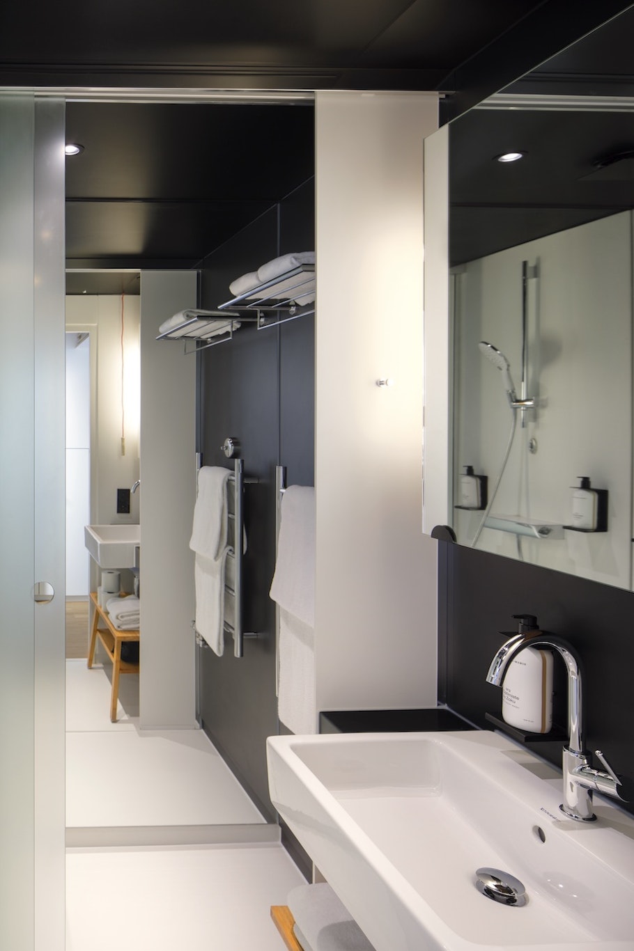ZOKU AMSTERDAM 49/50