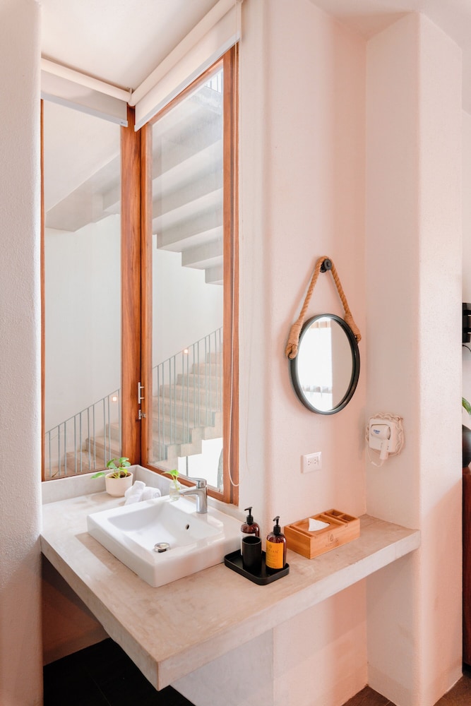 Agua de Luna Boutique Hotel 63/64