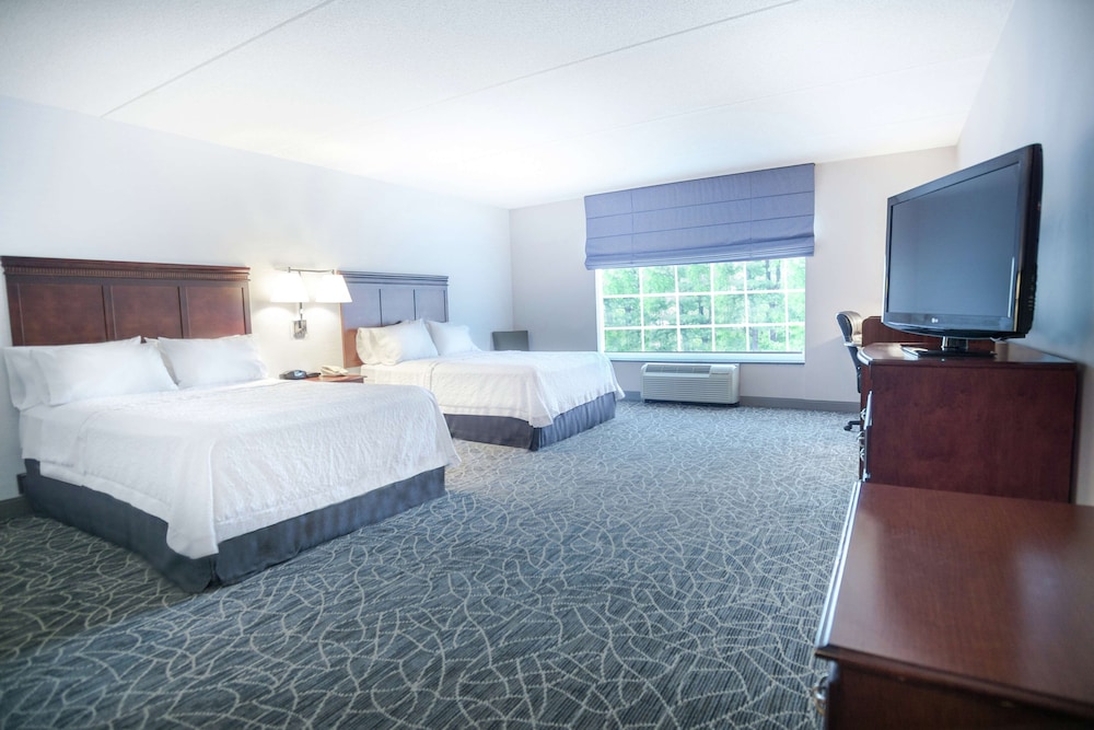 Hampton Inn And Suites Berkshires Lenox 17/59