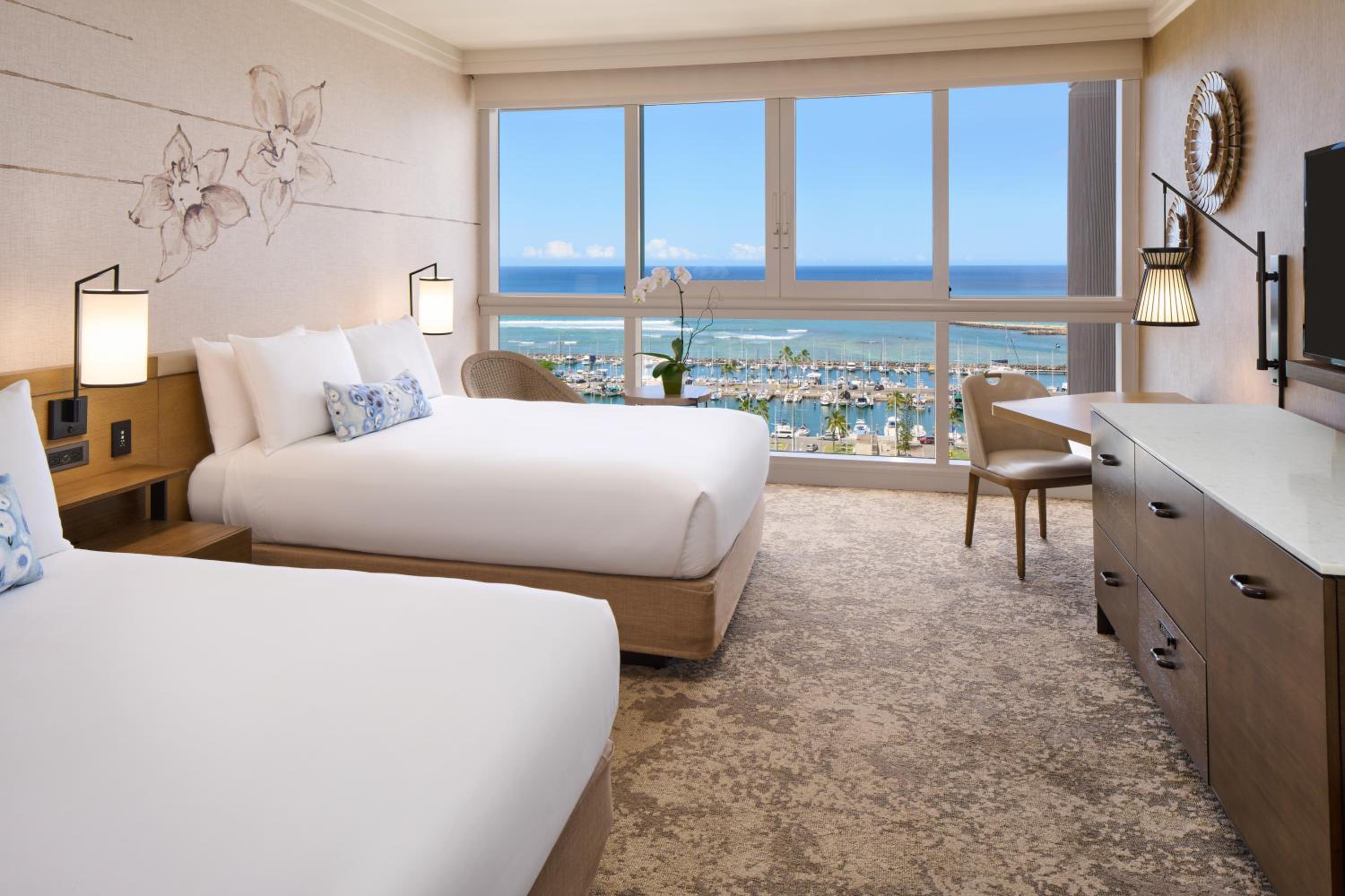 Room, 2 Queen Beds, Ocean Front, Harbour View