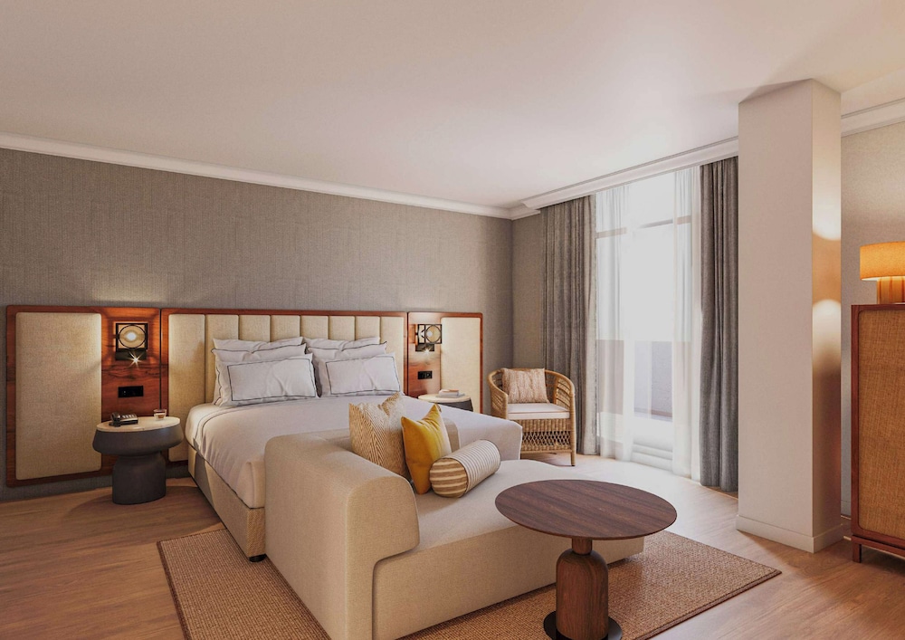 Grand, the Level, Premium, King Bed, Sea Front, Jetted Tub