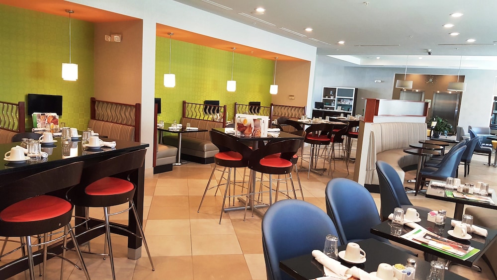 Holiday Inn Santee 54/71
