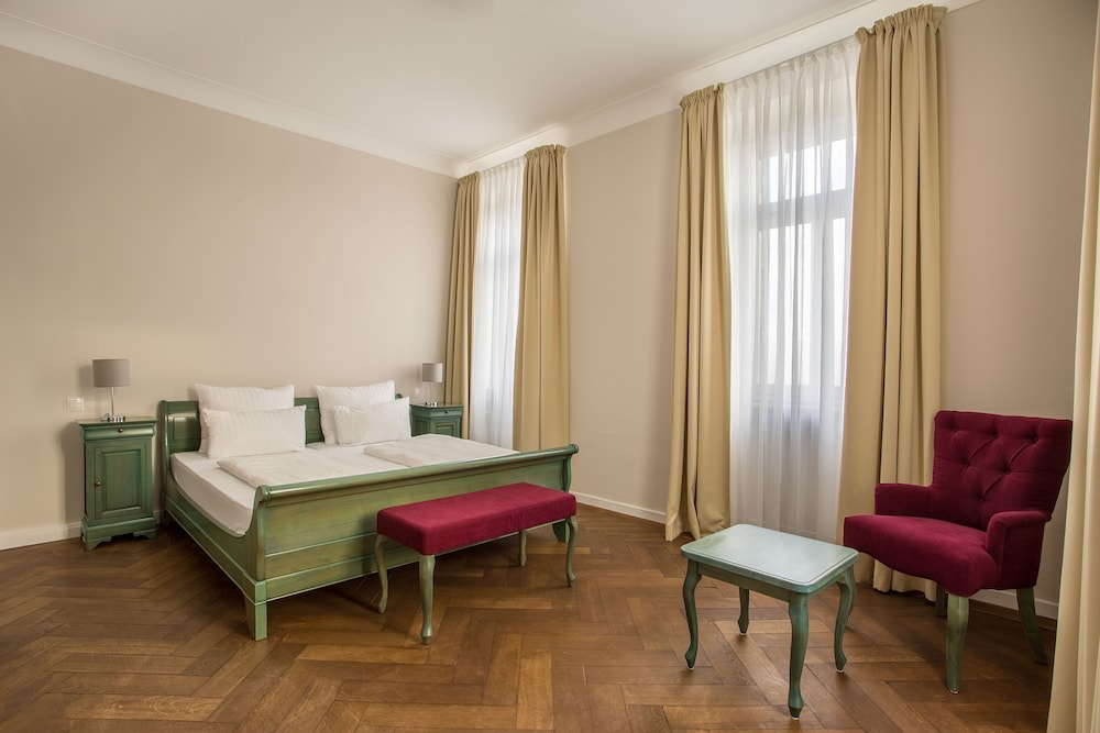 Halbersbacher. Hotel Annaberg 10/50
