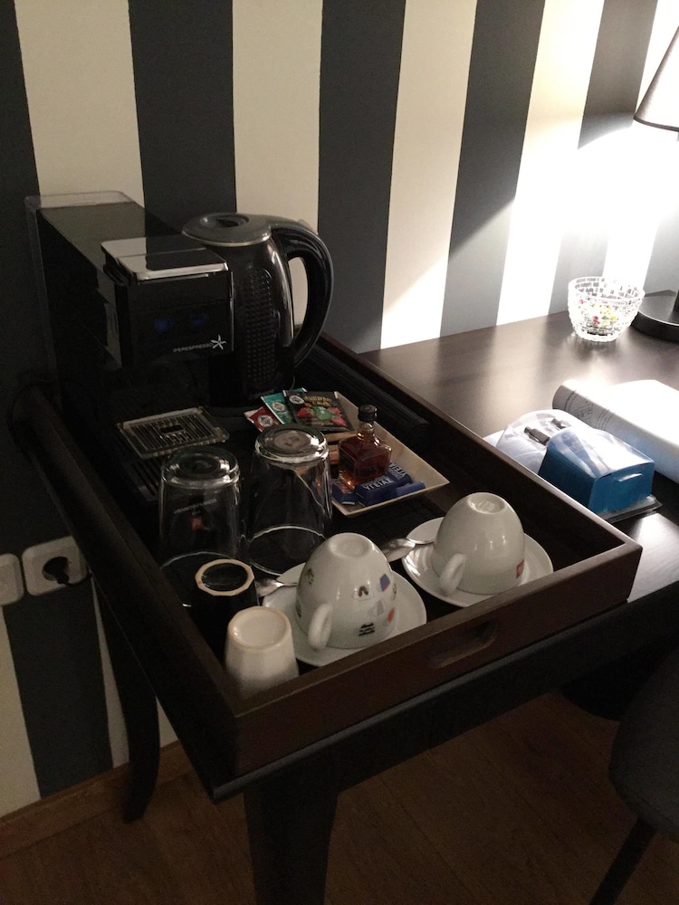 Athens Edition Guesthouse 16/28