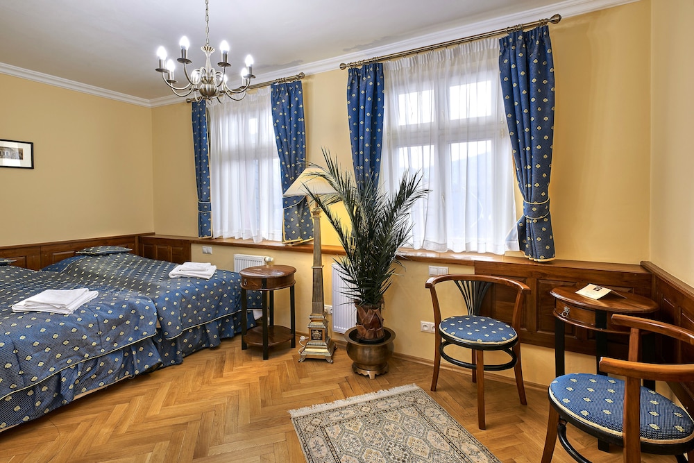 Hotel Salvator 46/63