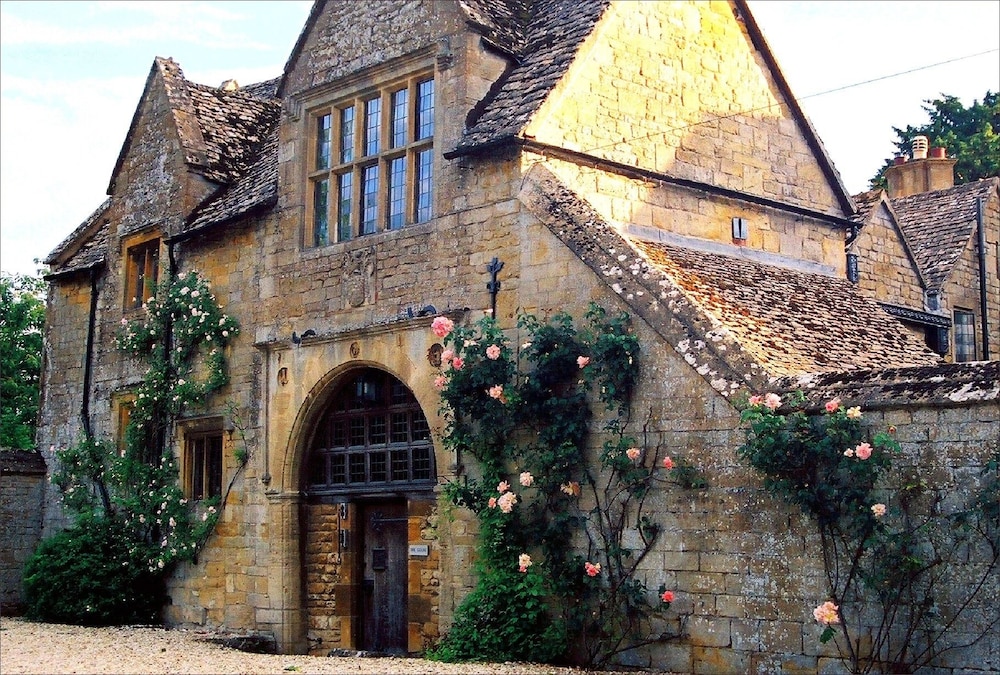 Crown and Trumpet Inn 4/43