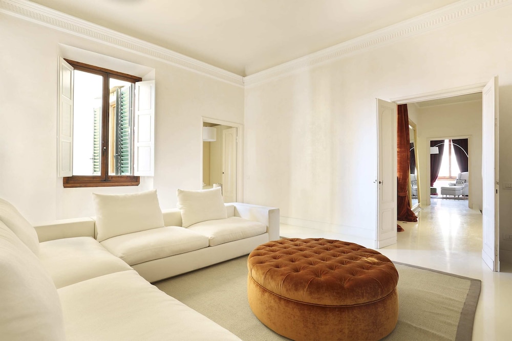 Luxury Apartment in Central Florence 35/50