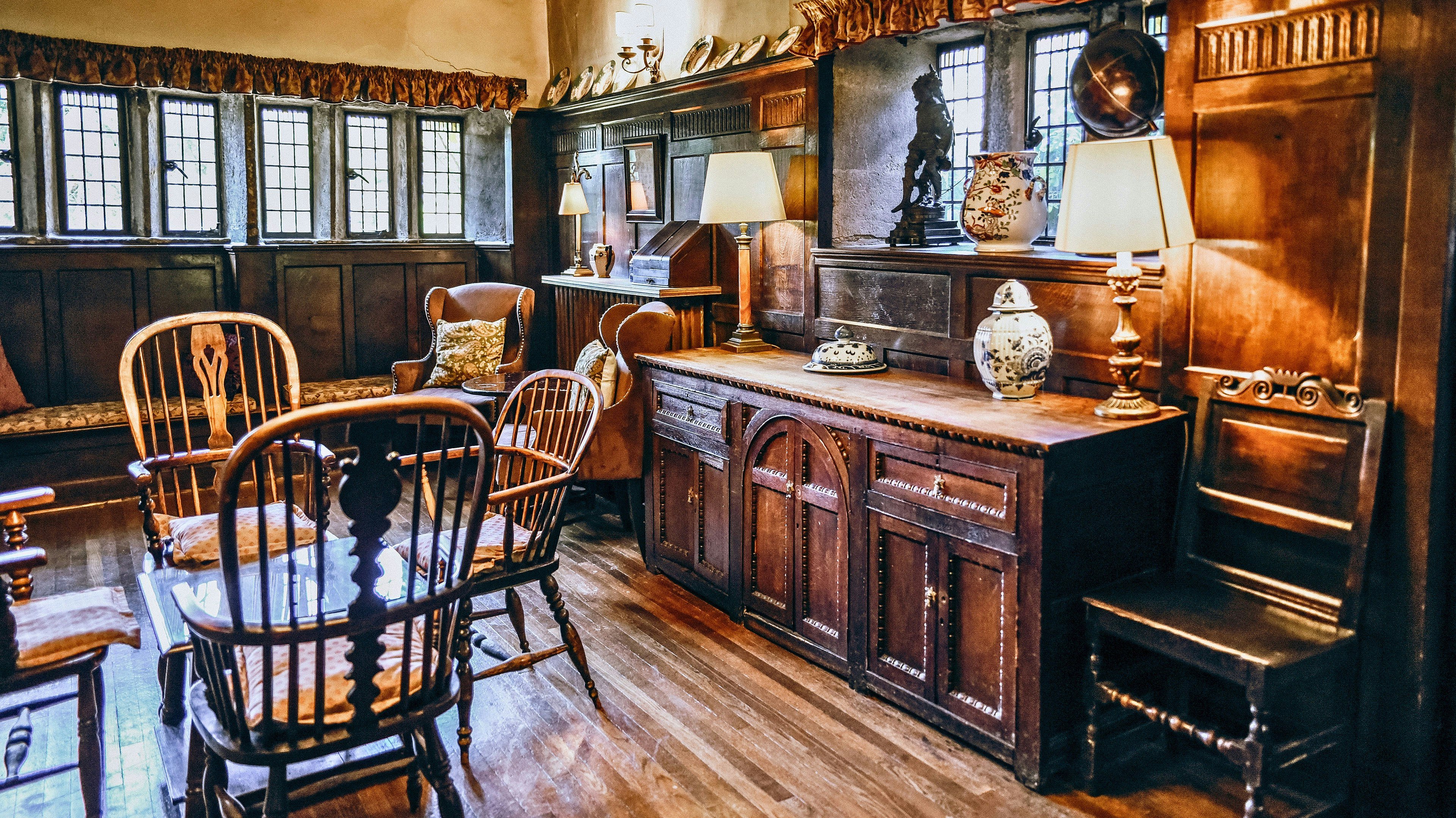 Holdsworth House 24/38