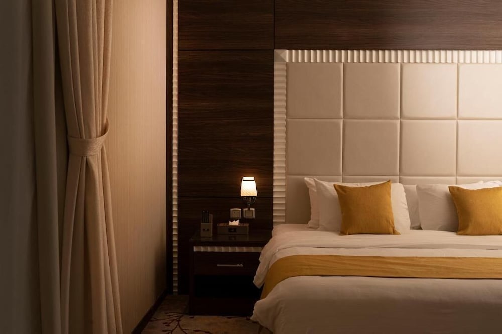 STANDARD, DOUBLE BED