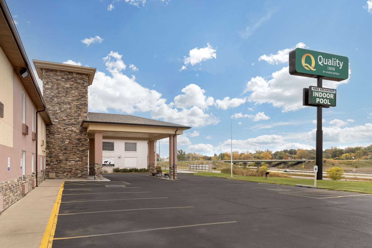 Quality Inn Newton at I-80 21/24