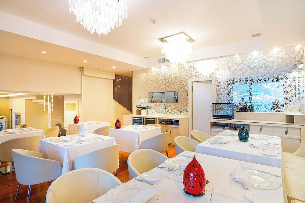 Paradiso Relais Hotel 77/92