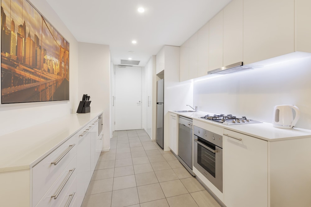 Oaks Melbourne Flemington Suites 18/46