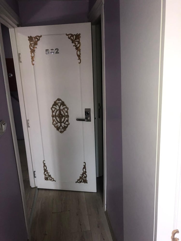 Hotel 1453 38/60