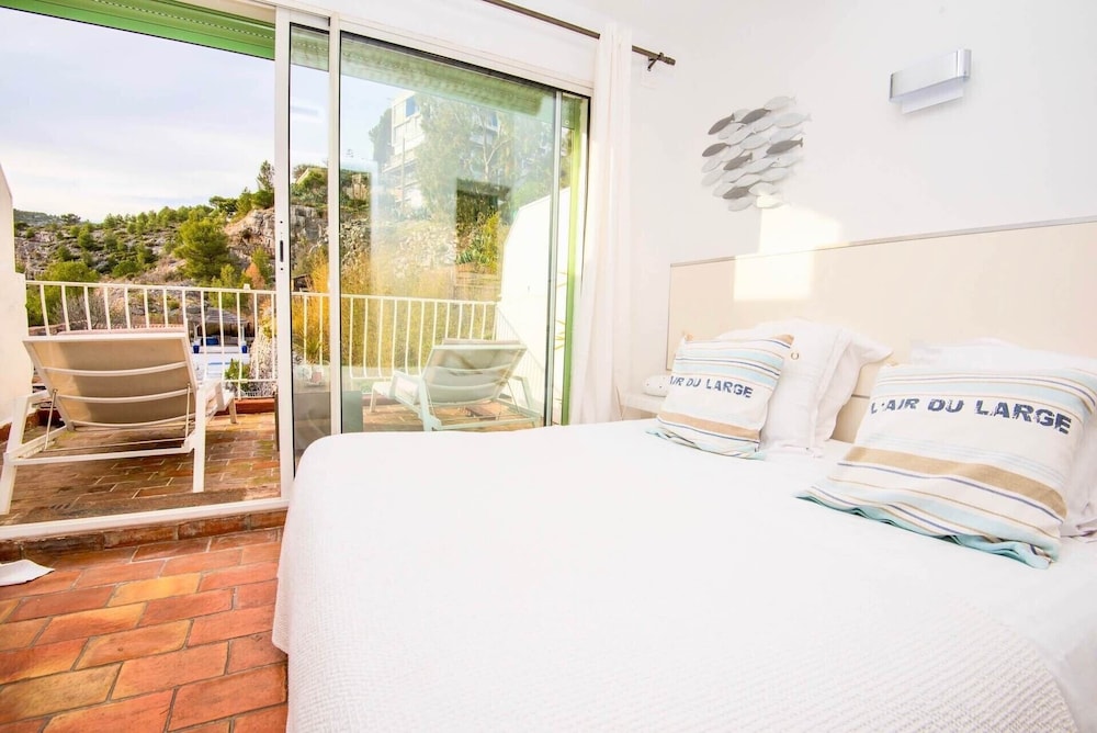 Hôtel De La Plage Mahogany 30/66