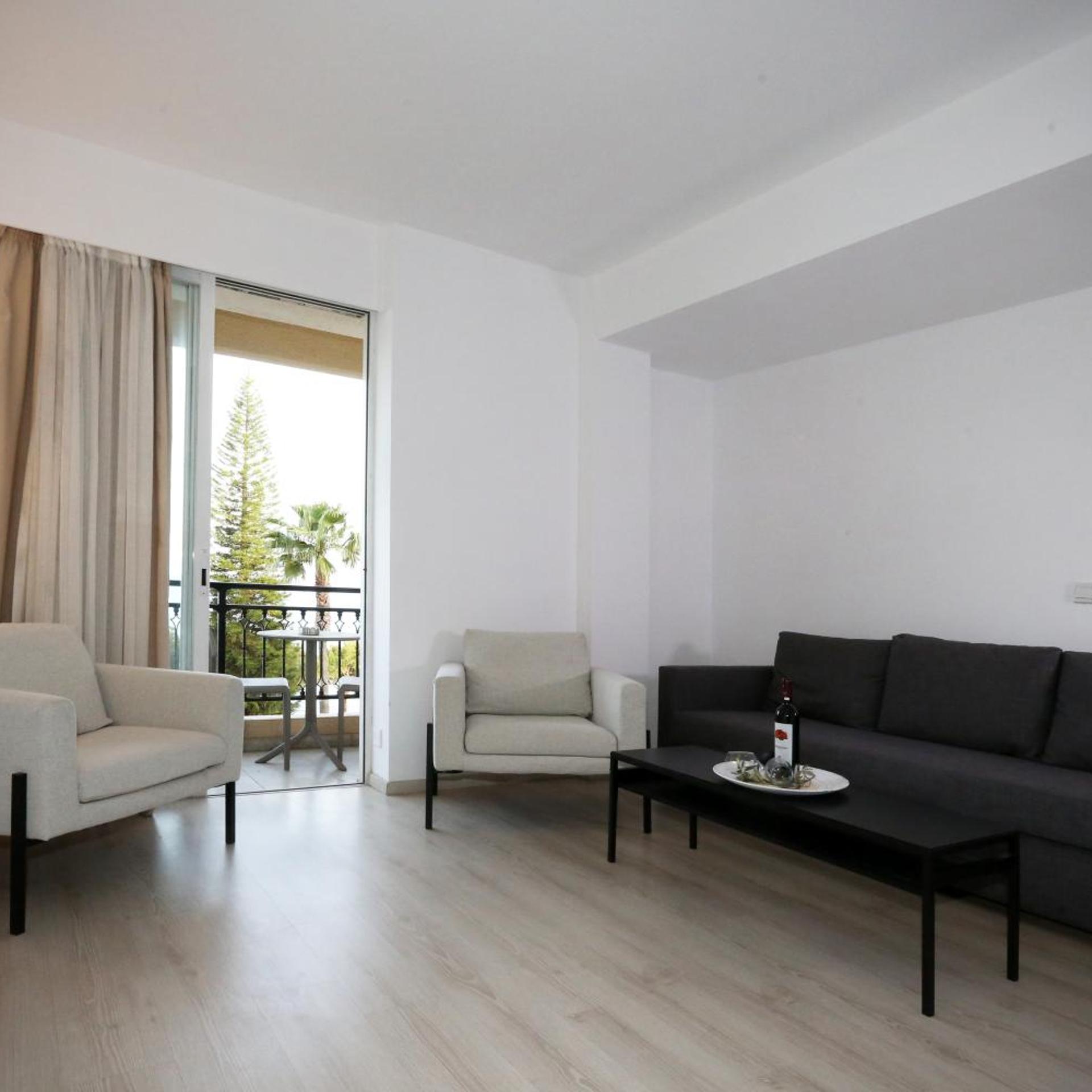 Pier Beach Hotel Apartments 34/55