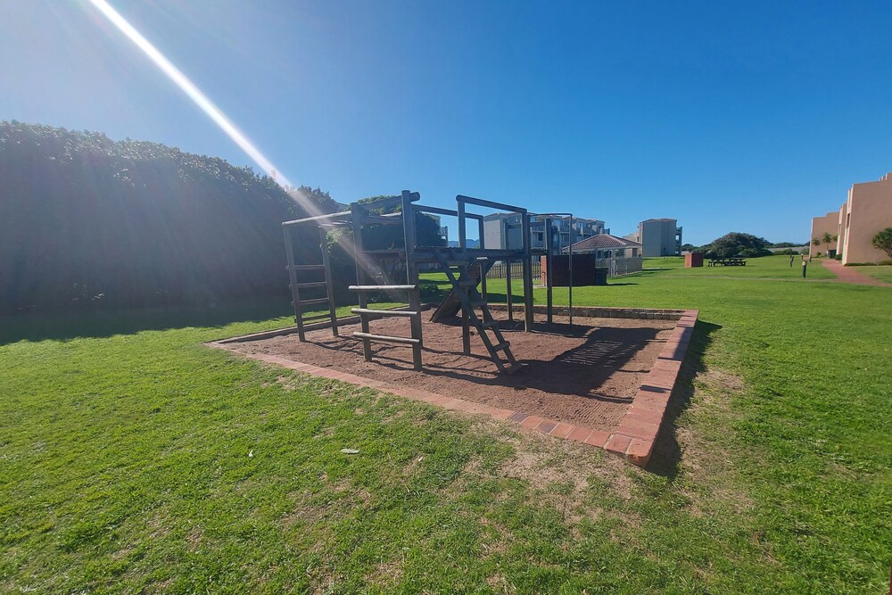 Hermanus Beach Club 33/50