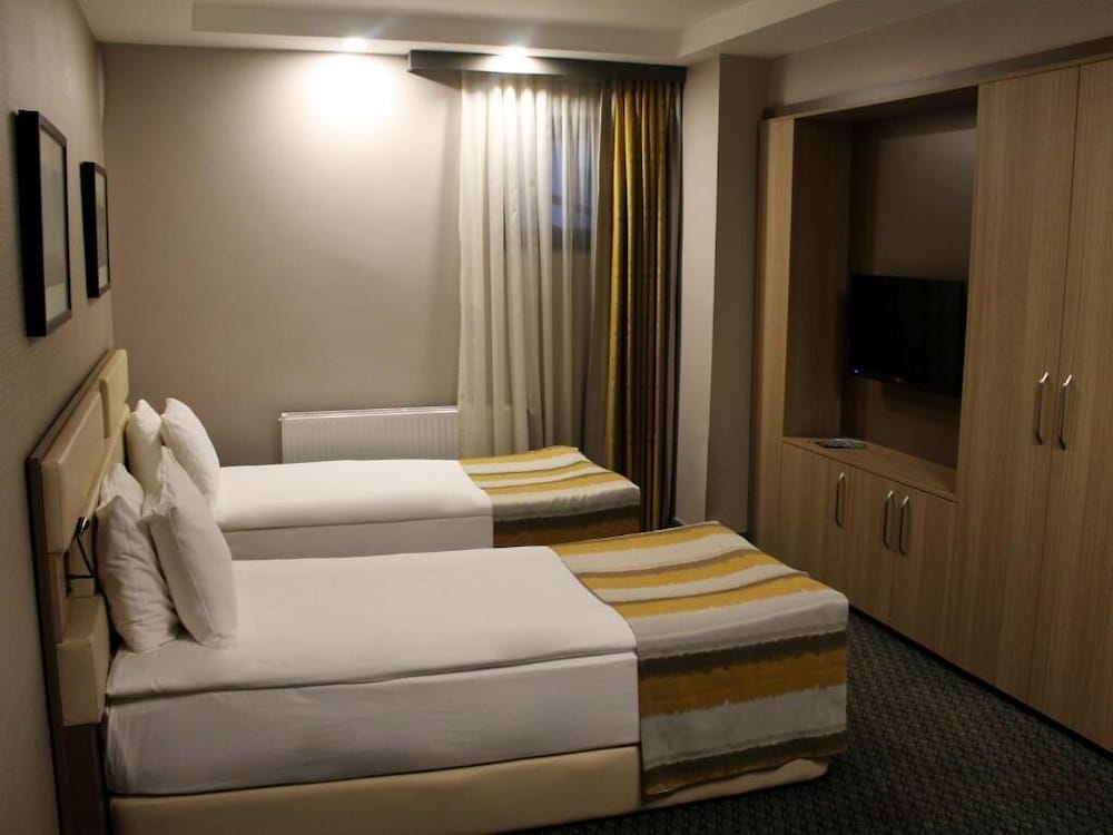 Tophane Suites 4/39