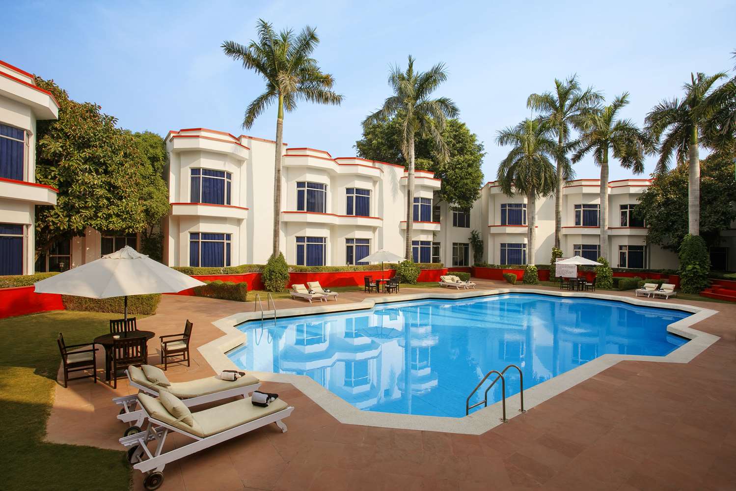 Ramada by Wyndham Khajuraho 26/31