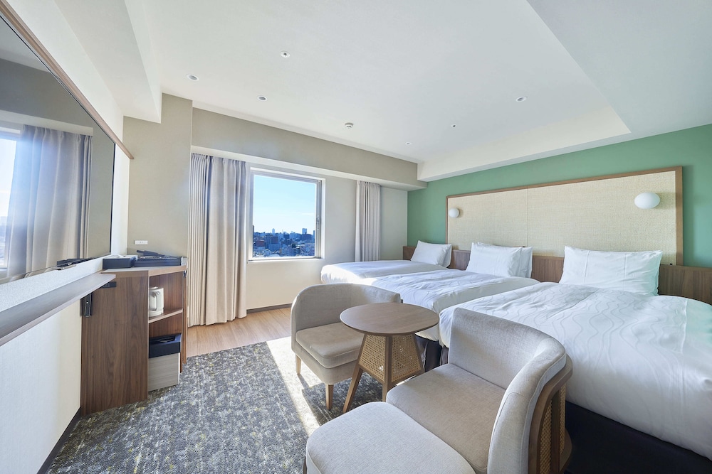 غرفة بسريرين منفصلين مع سرير إضافي للمدخنين، Keisei Richmond Hotel Tokyo Kinshicho 3/10