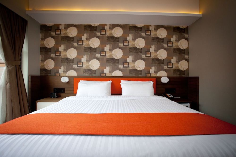 NobleDen Hotel 22/57
