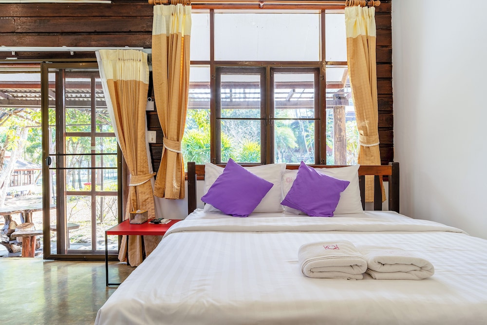 غرفة قياسية بسرير كينج، DE BUA VALLEY RESORT 3/10