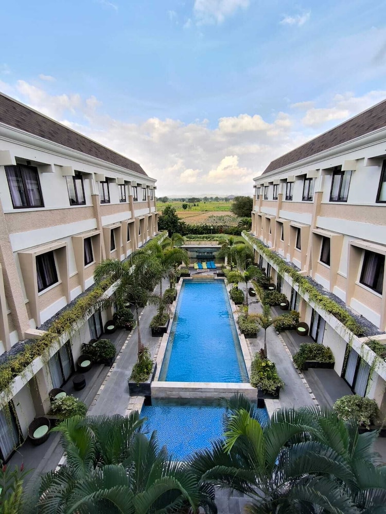 ILLIRA Lite Hotel Praya 54/59