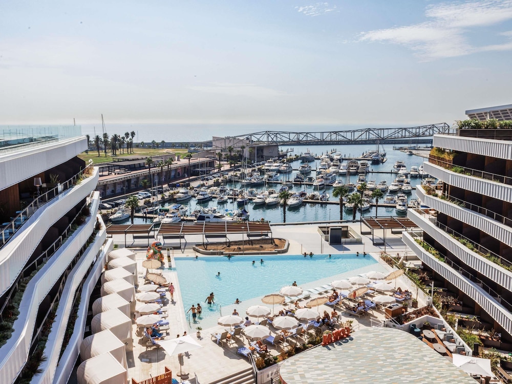 SLS Barcelona Hotel 4/60