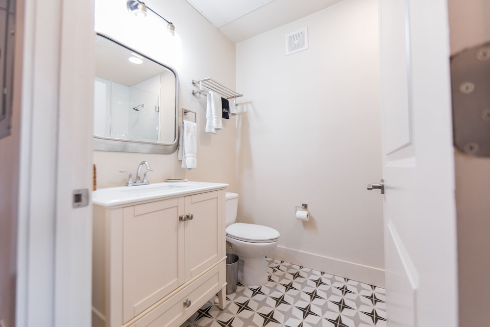 The Bishop Arts Hotel By Bluelofts 75/75