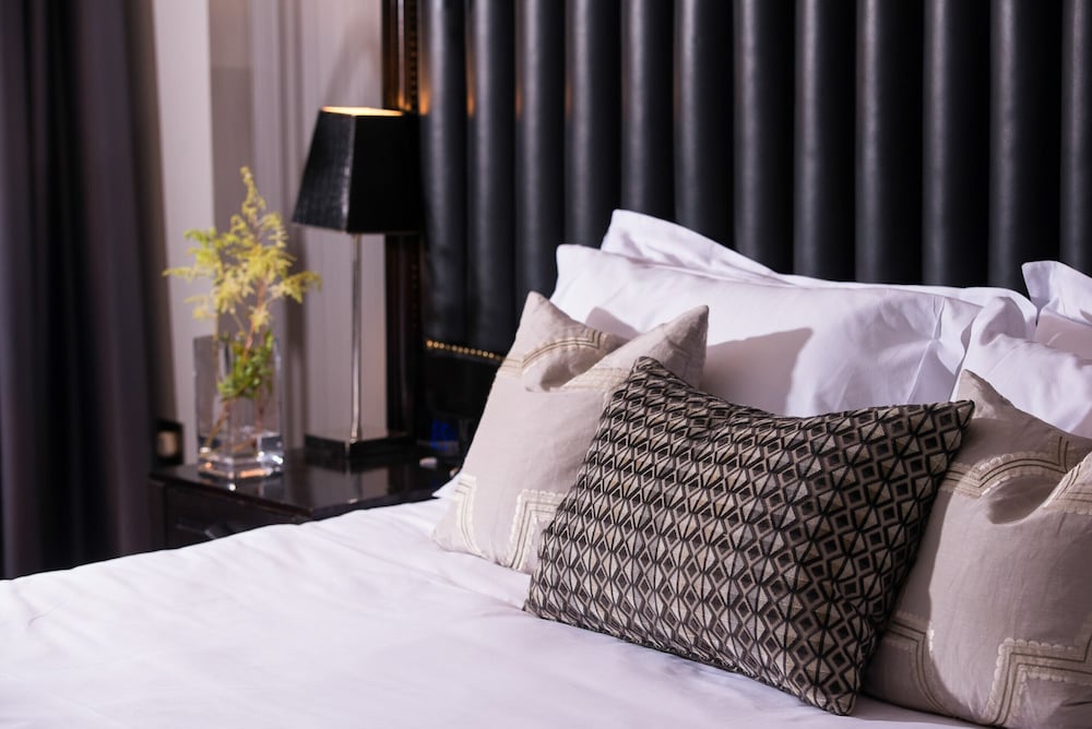 The Twelve Hotel 24/71