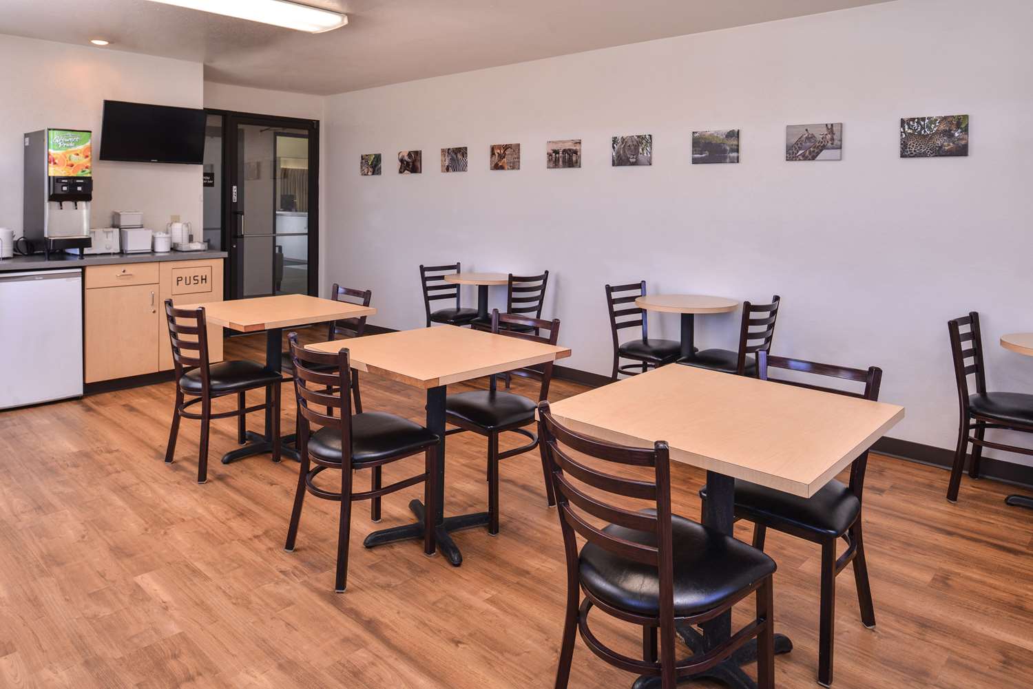 Americas Best Value Inn Missouri Valley 24/28