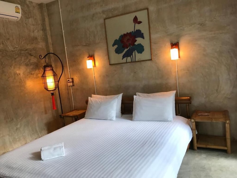 Namaste Resort 9/37