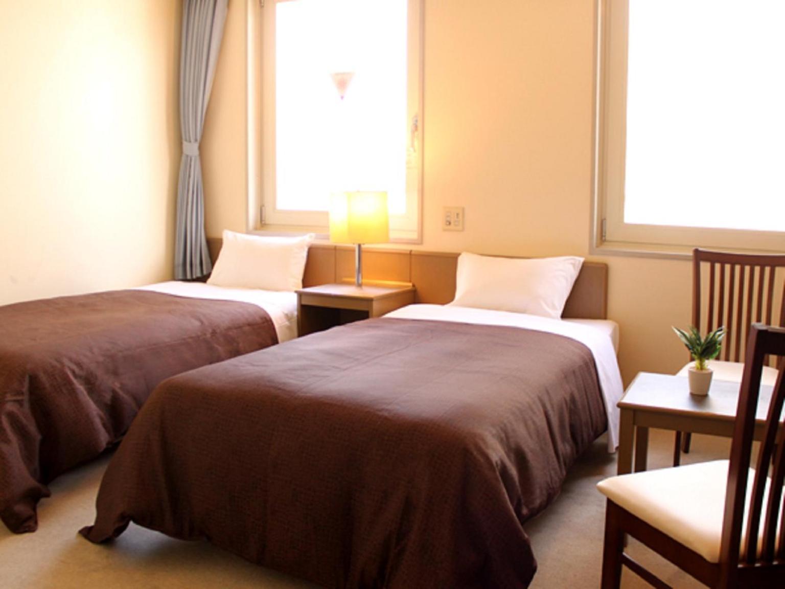 Semi Room, 2 Semi Double Beds
