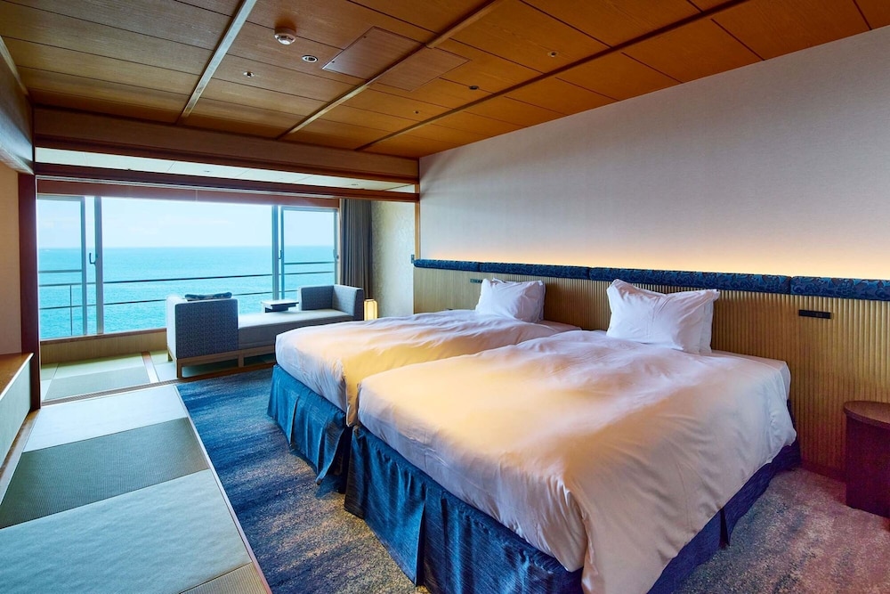Renovated, Japanese, Modern, Twin Beds, Up Floor