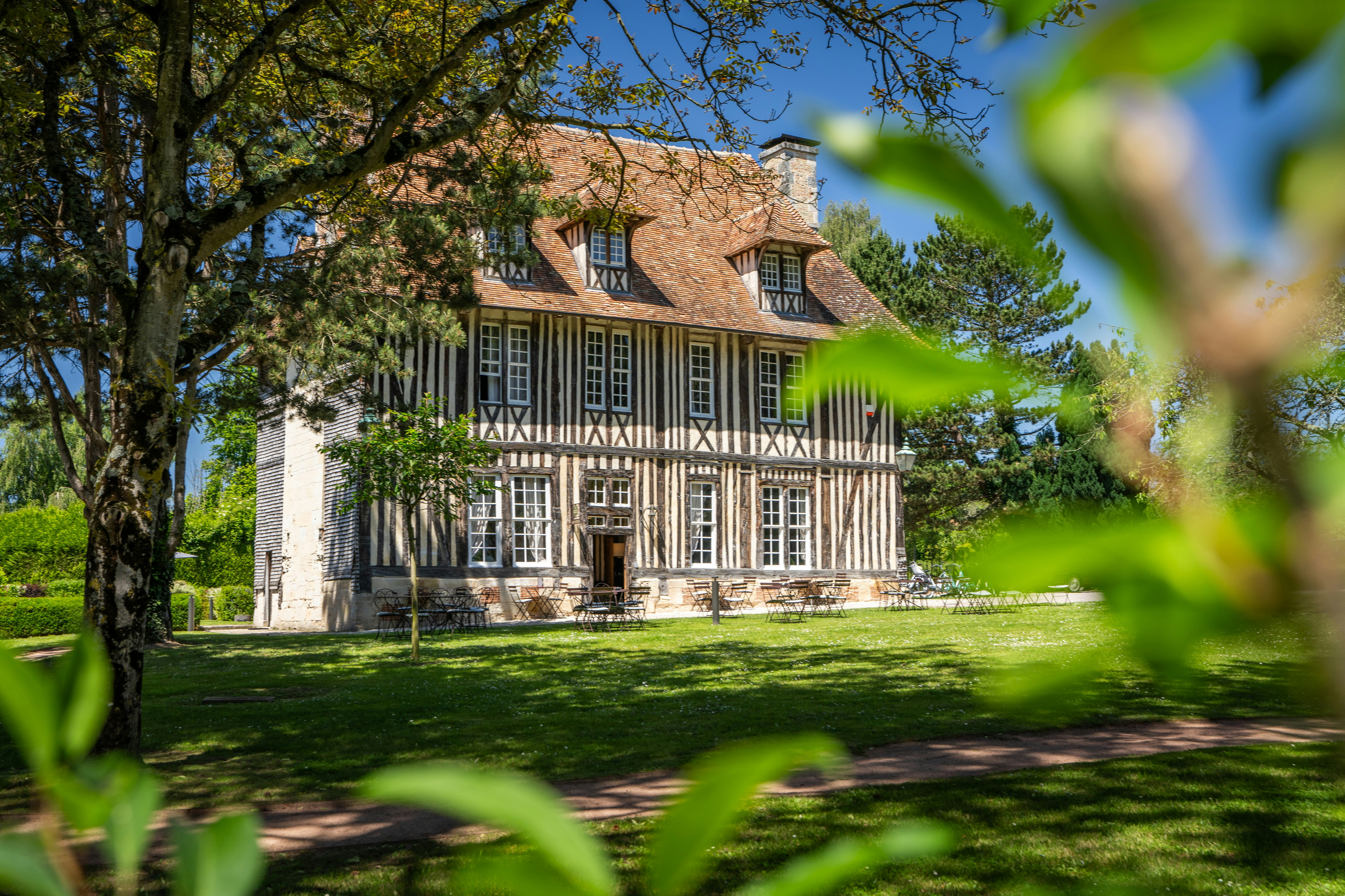 LES MANOIRS DES PORTES DE DEAUVILLE 70/79