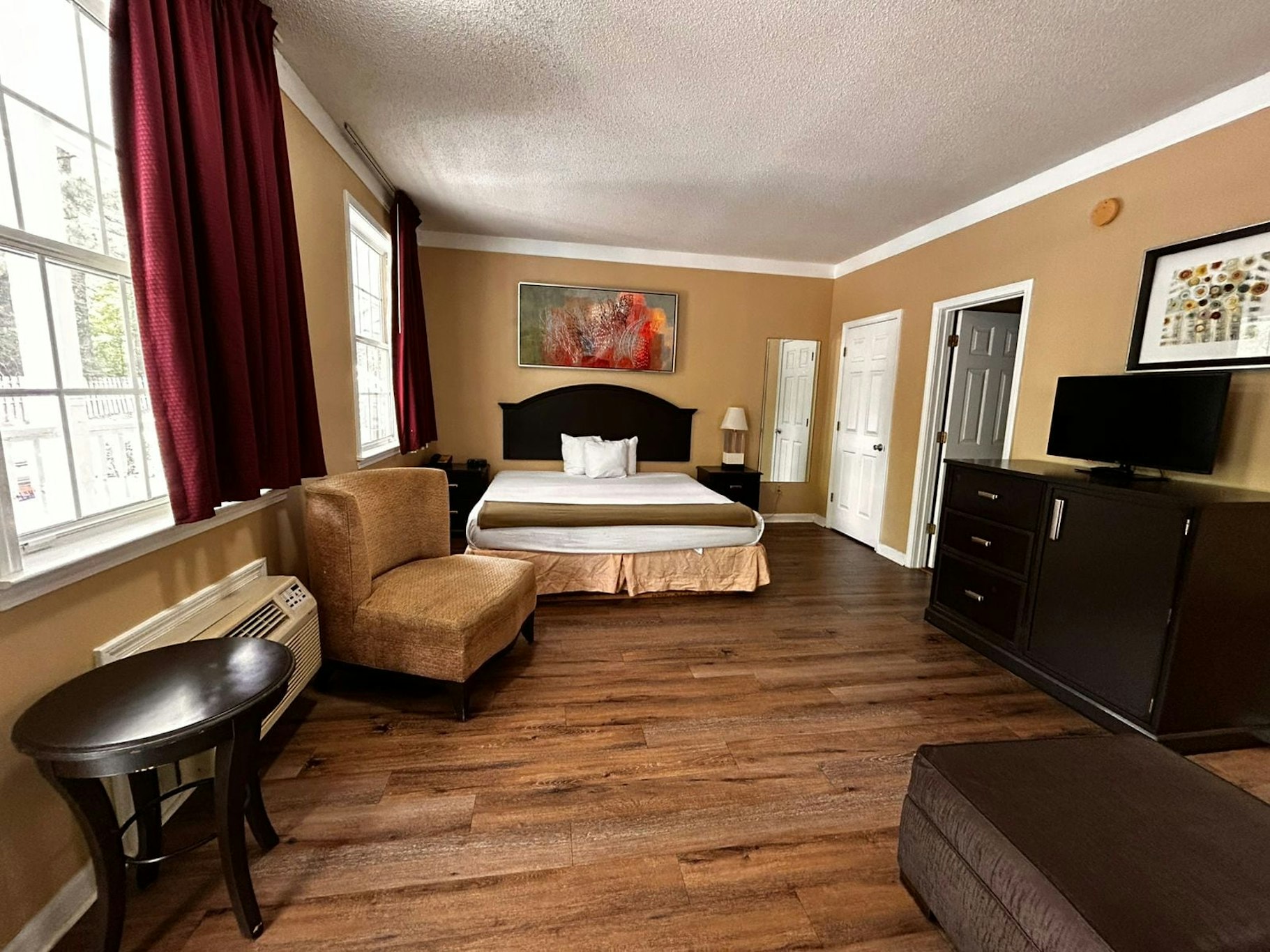 Plantation Oaks Suites & Inn Millington 10/36