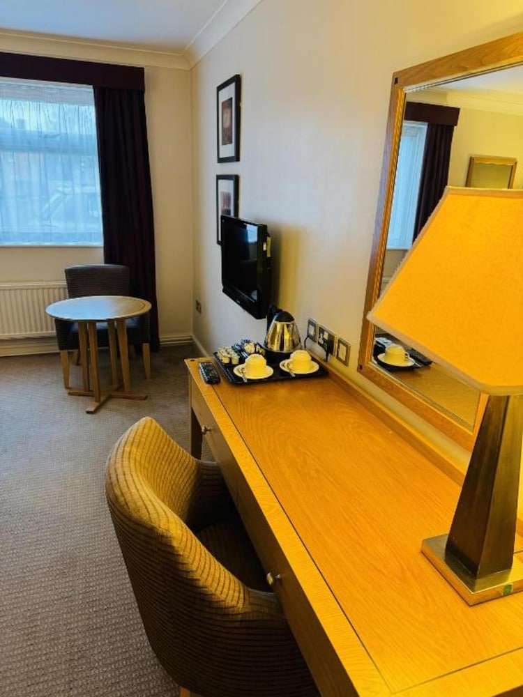 OYO Blaby Westfield Hotel 53/64