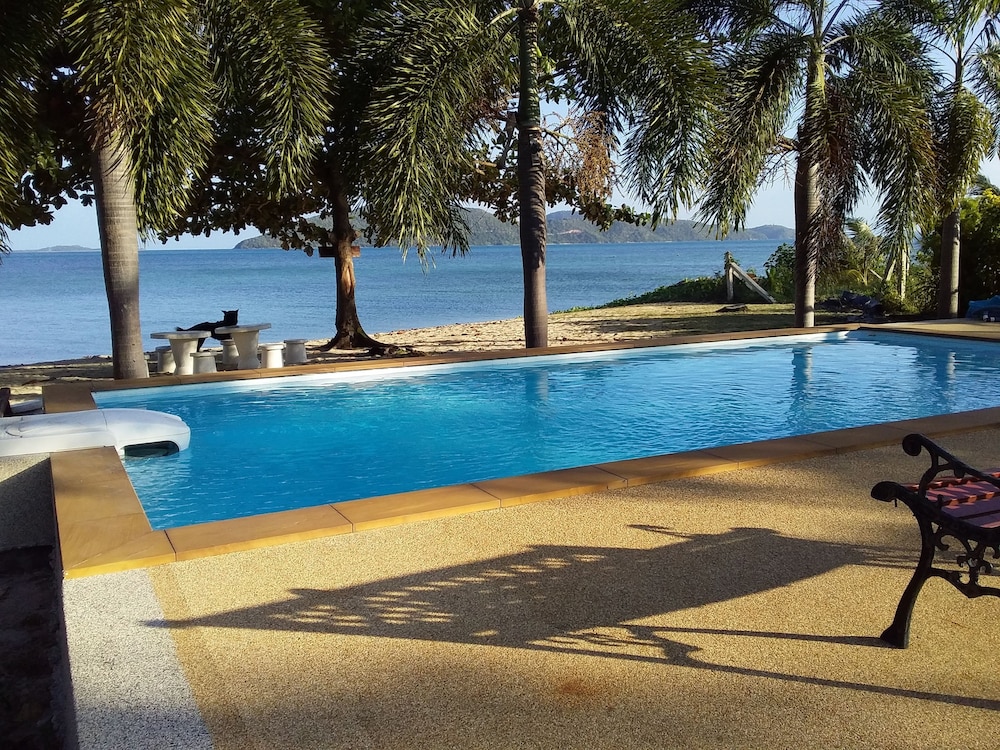 Jinta Beach Bungalow 36/44