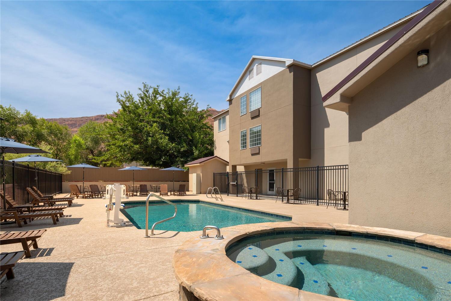 La Quinta Inn Suites Moab 47/48