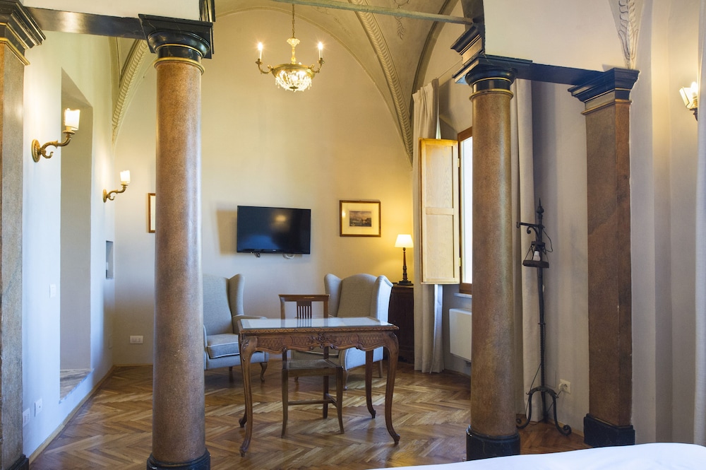 Palazzo Ravizza 24/42