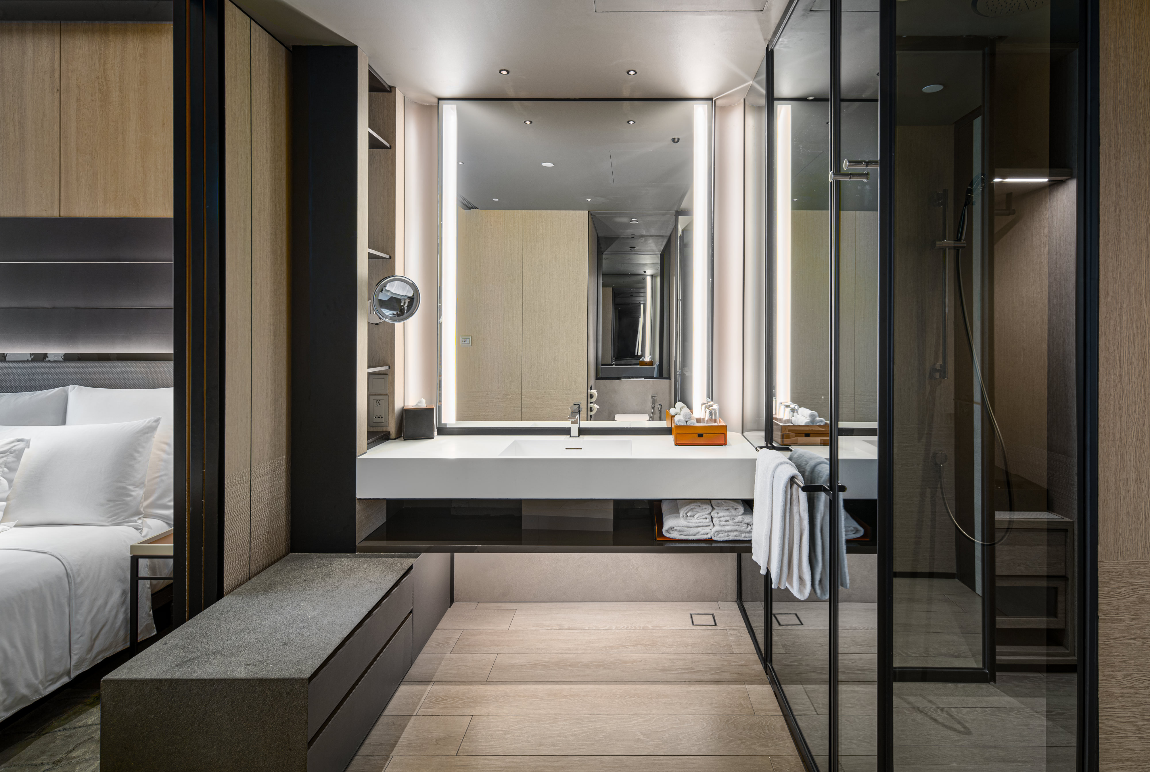 INTERCONTINENTAL SINGAPORE ROBERTSON QUAY 76/78