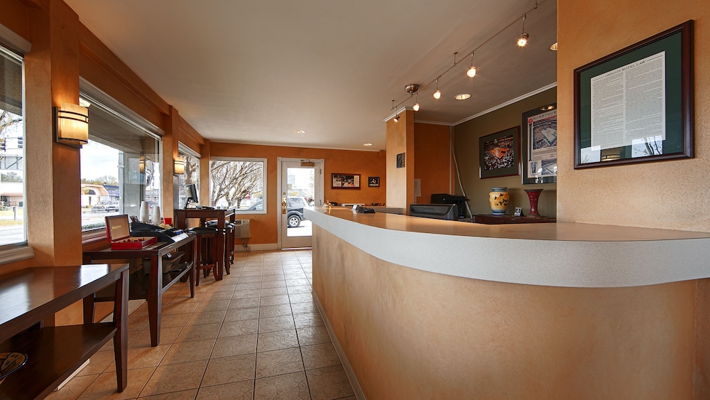 Campus Inn & Suites Eugene Downtown 14/57