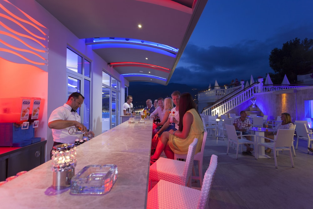 Sunny Hill Alya Hotel 31/53