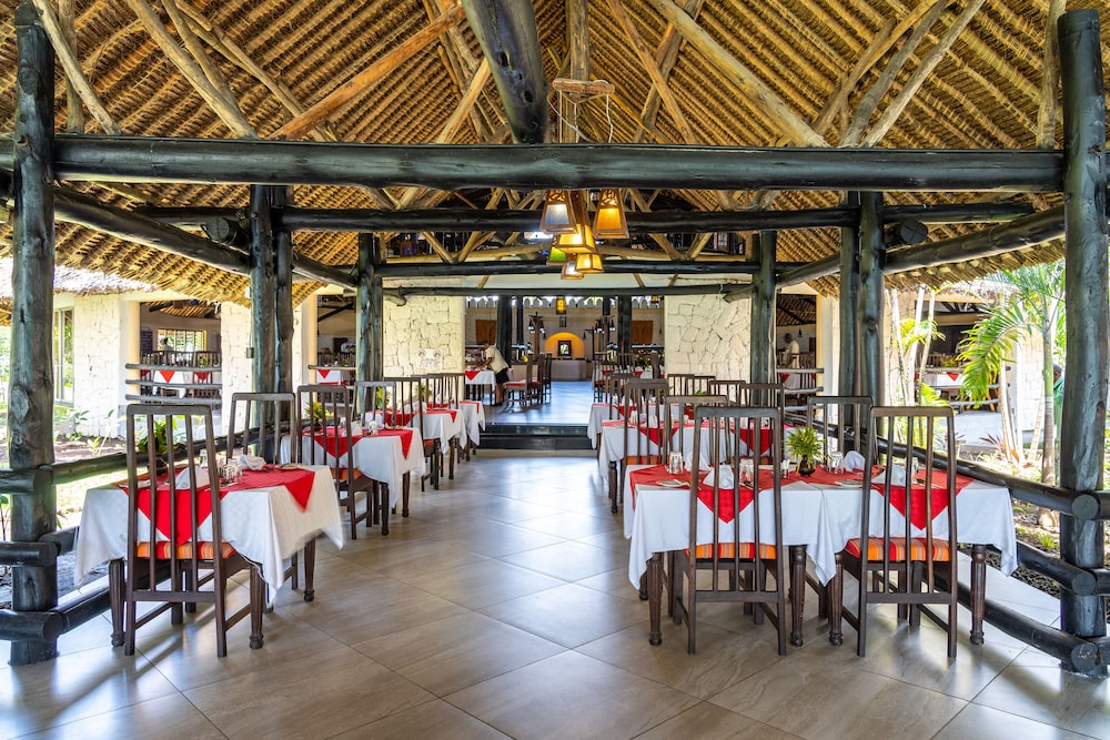 Southern Palms Beach Resort 37/54