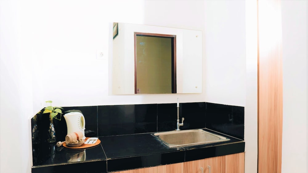 Bahana Guest House by Madhava Asia 38/39