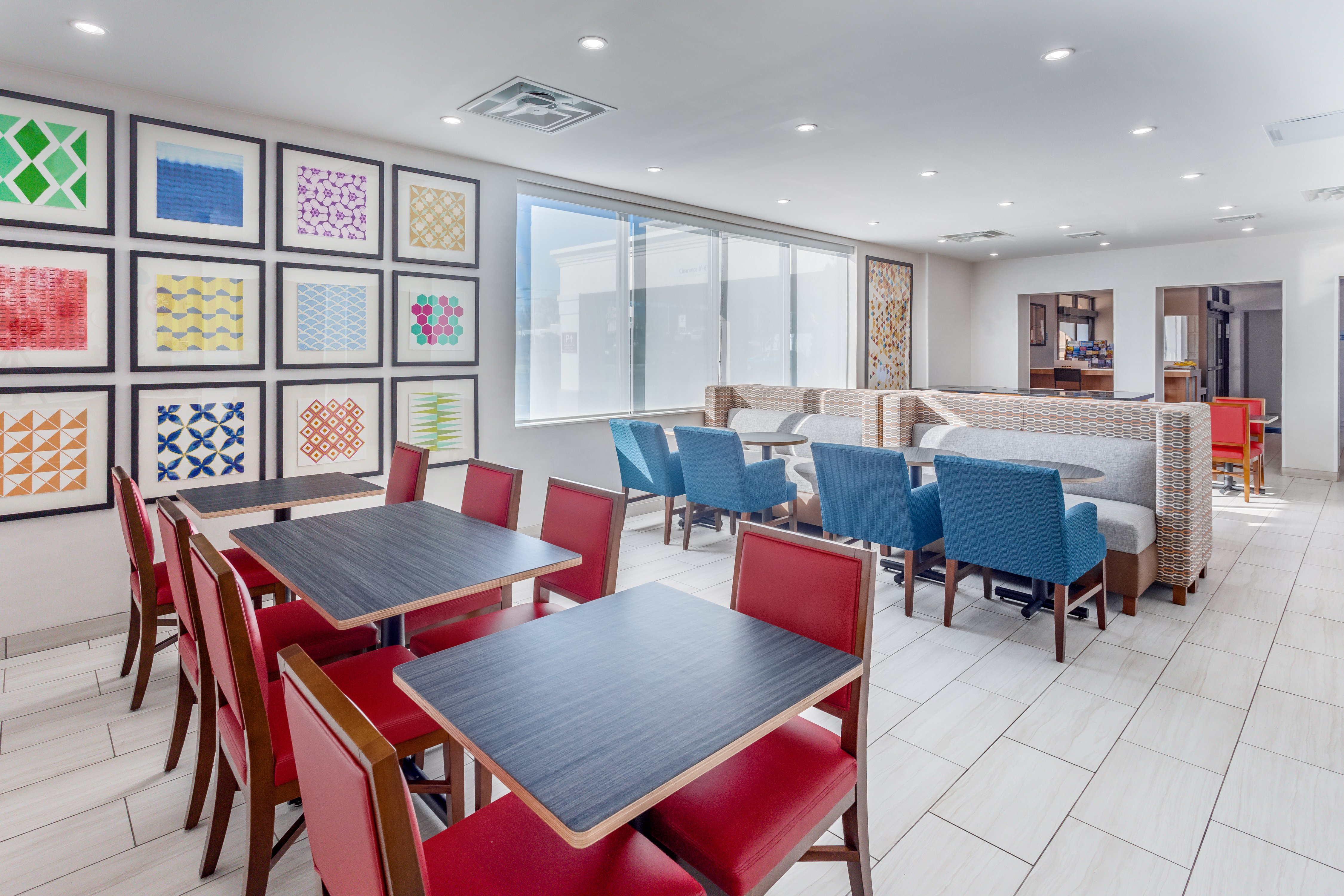 Holiday Inn Express Ramsey-Mahwah 4/12
