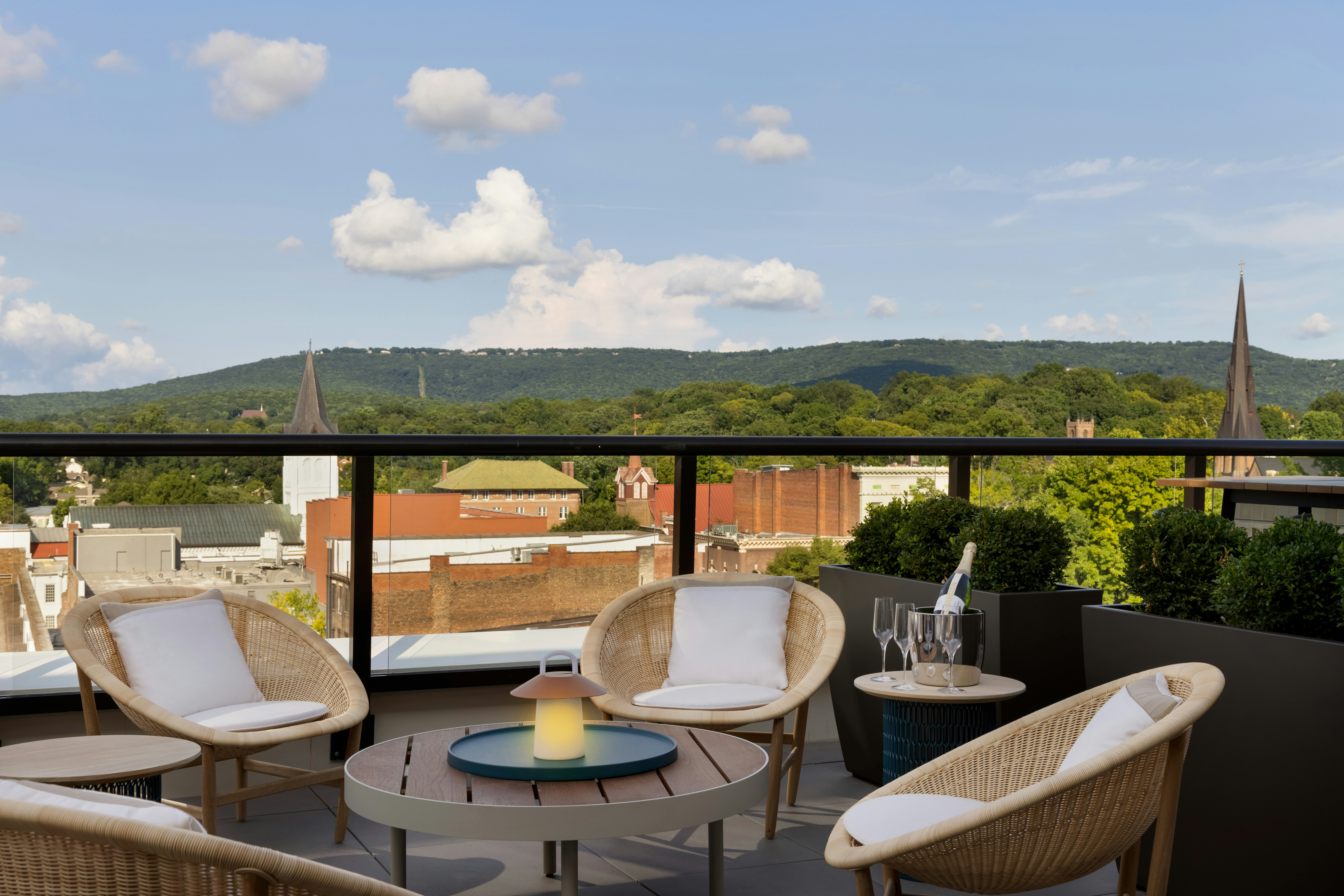 106 Jefferson Huntsville, Curio Collection by Hilton 58/59