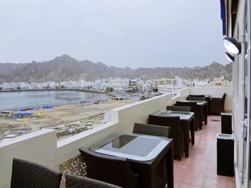 OYO 137 Marina Hotel 50/58