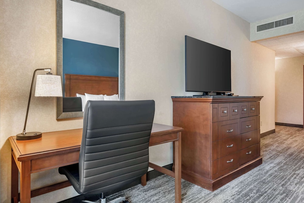 Drury Inn and Suites Valdosta 40/48
