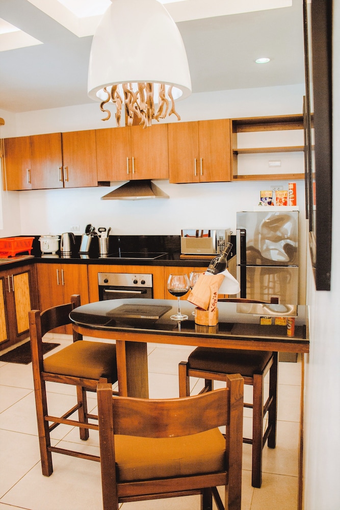 Vida Homes Condo Resort 60/78